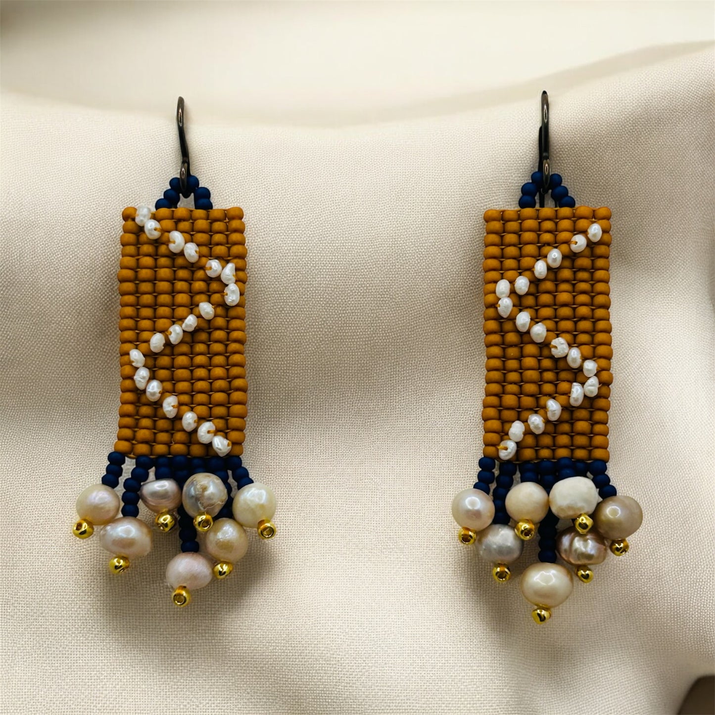 Golden Tide Elegance