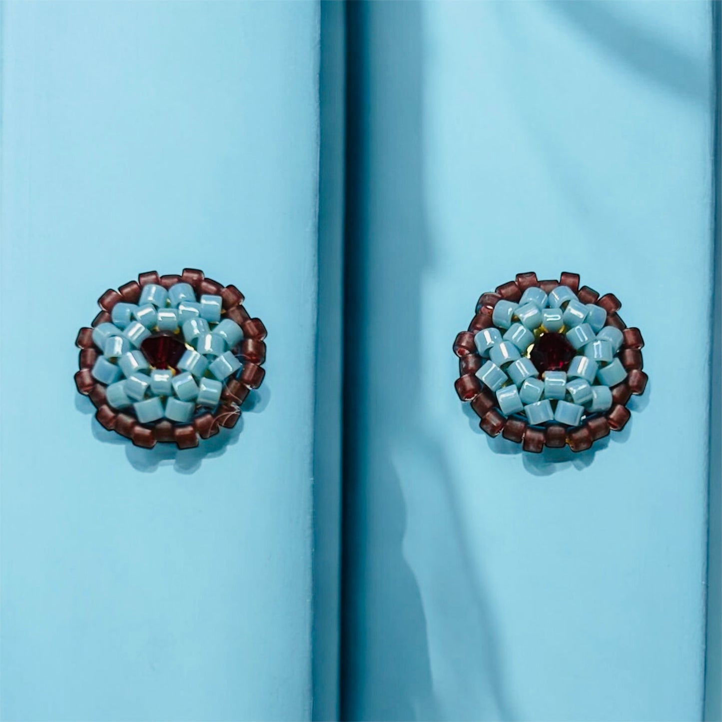 Crimson Core Studs BOTONCITOS