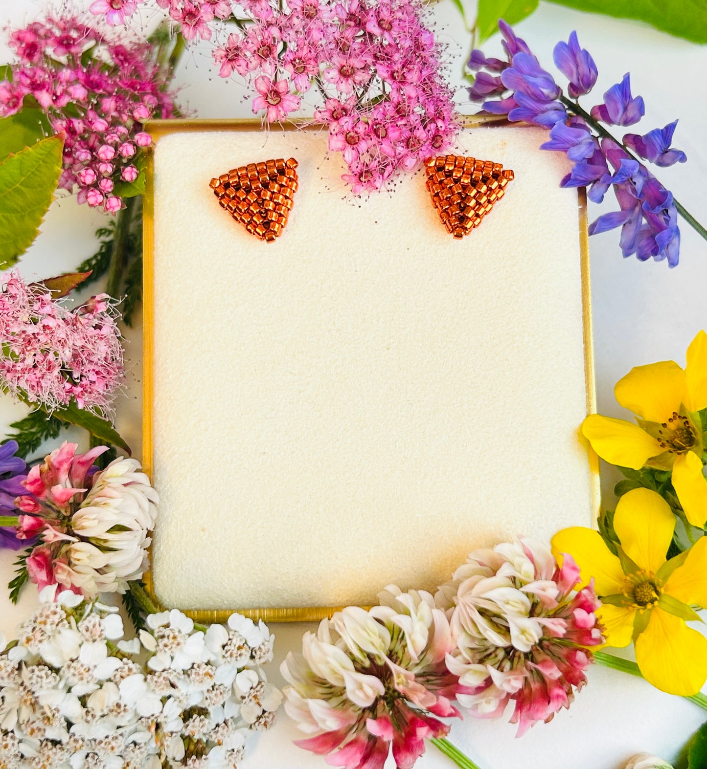 Triangulitos Stud Earrings Collection Saffron