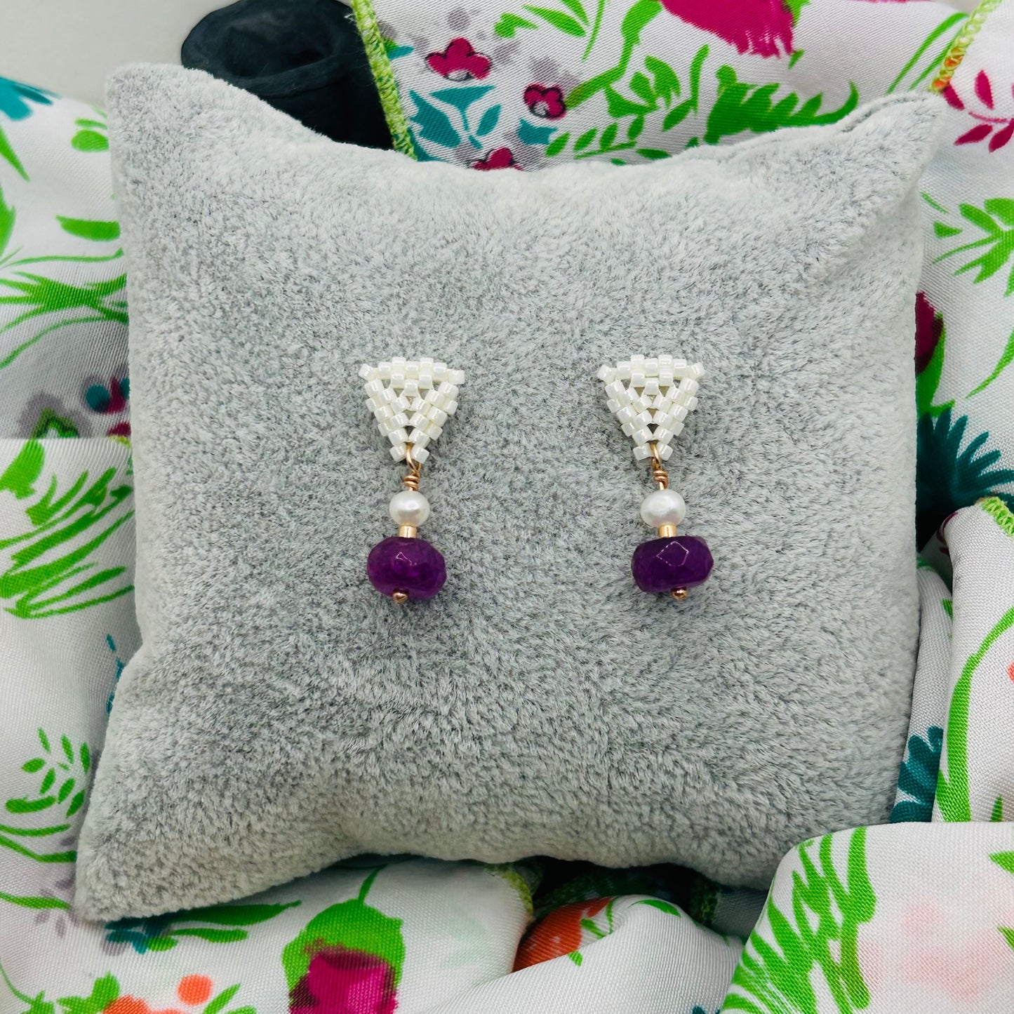 Pearl Blossom Drops
(small)