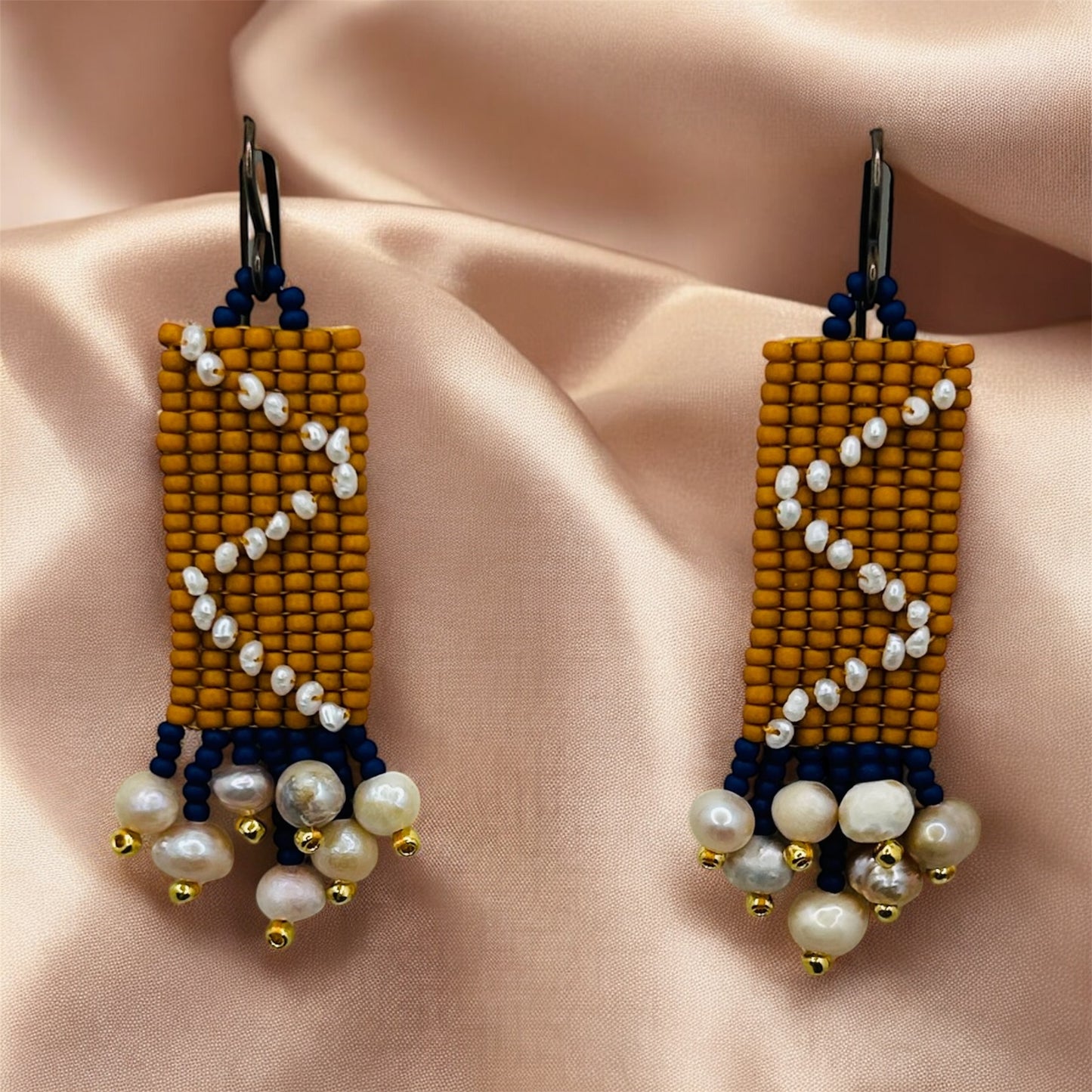 Golden Tide Elegance