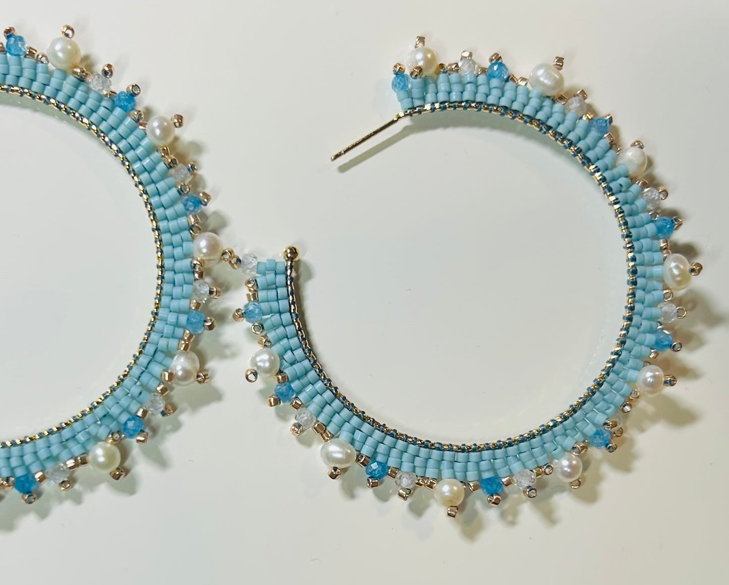 Cielo Azul Hoops