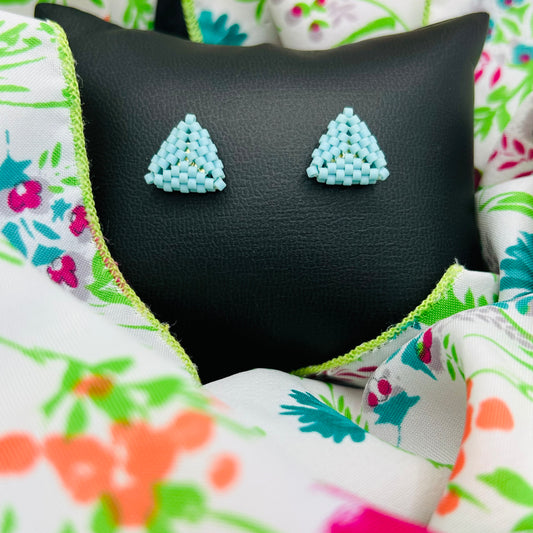 TRIANGULITOS STUD EARRINGS (medium)