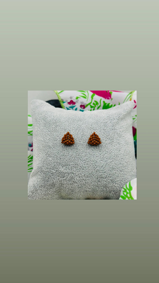 TRIANGULITOS STUD EARRINGS (small)