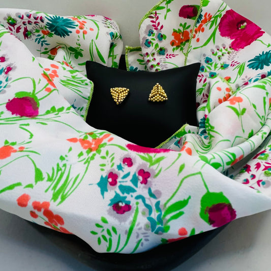 TRIANGULITOS STUD EARRINGS (medium)