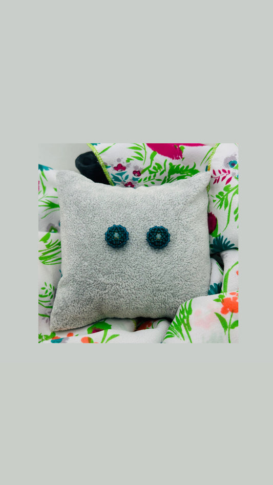 BOTONCITOS STUD EARRINGS