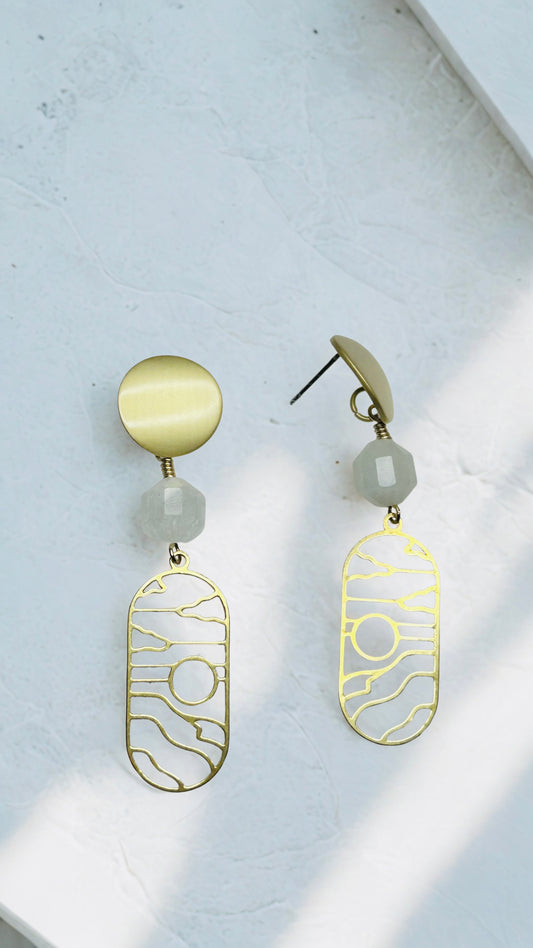 Golden Horizon Earrings Soft Light