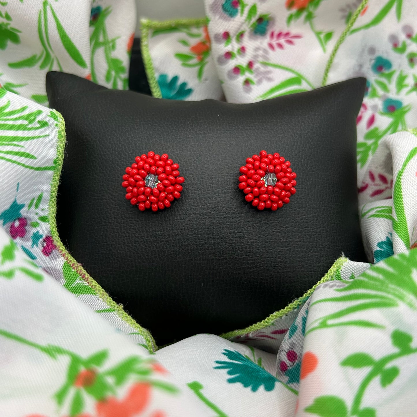 BOTONCITOS STUD EARRINGS