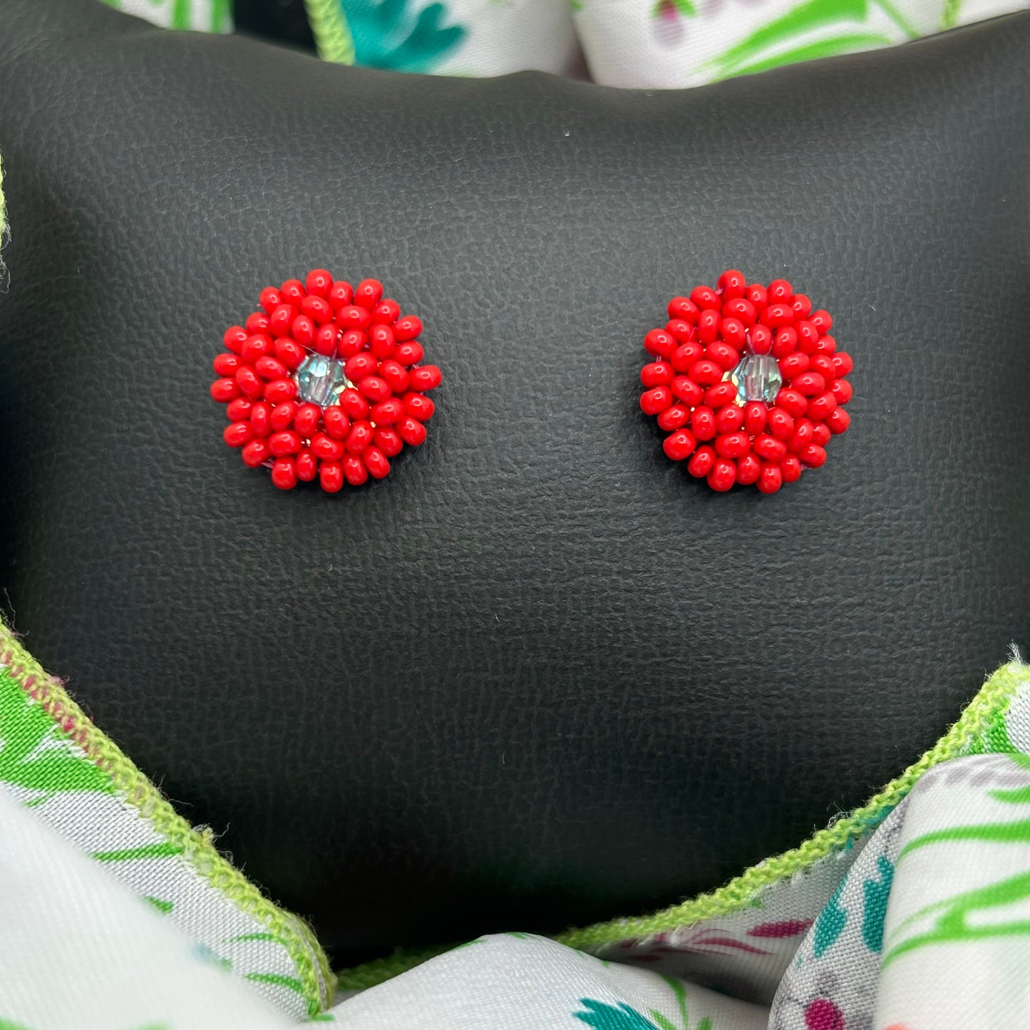 BOTONCITOS STUD EARRINGS