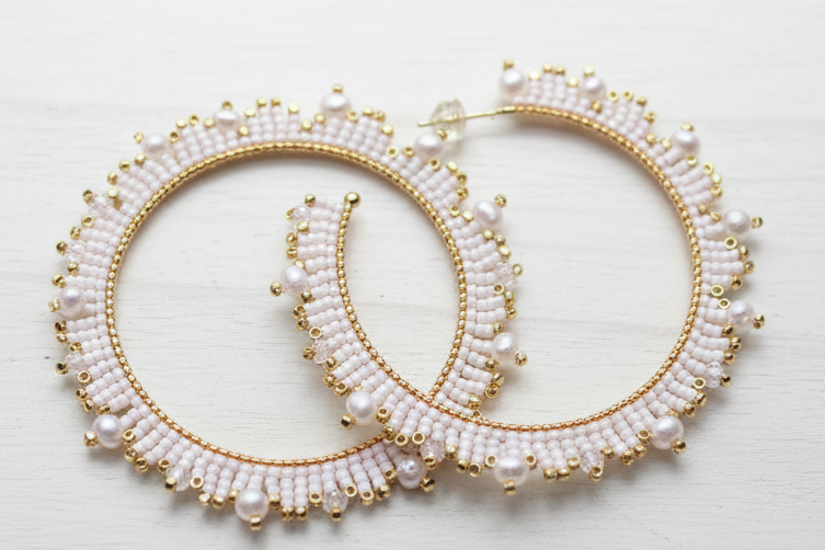 Reina Pearl Hoops