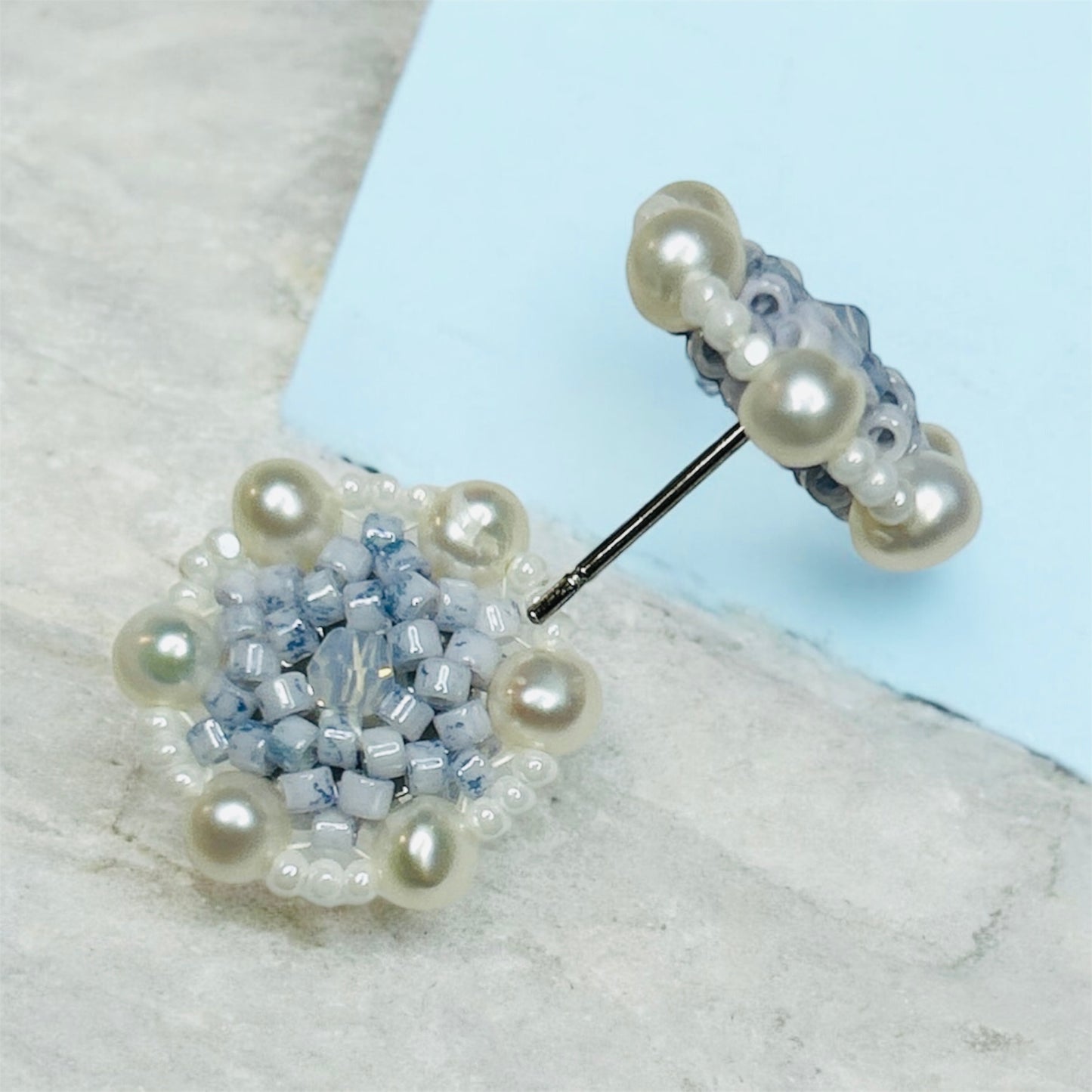 Heavenly Peace Studs BOTONCITOS