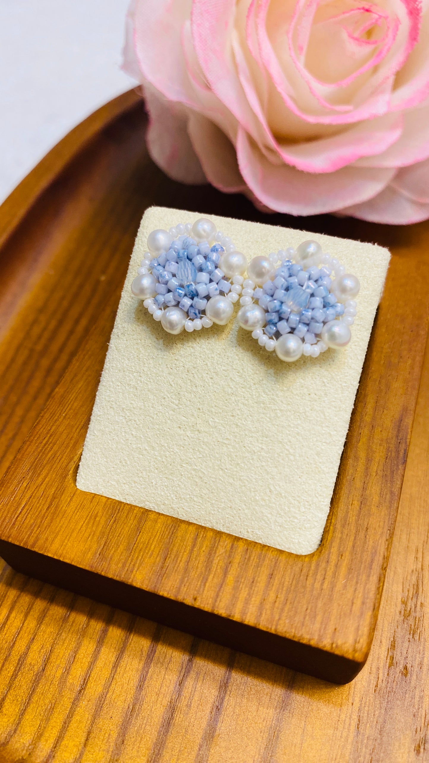 Palomita'S Stud Seed Bead Earrings